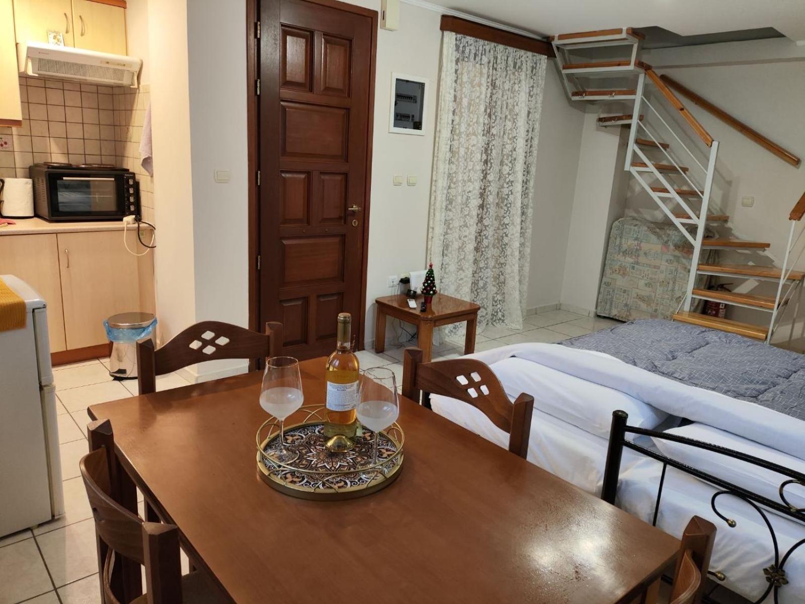 Οι Φωλίτσες Apartment Nafpaktos Exterior photo