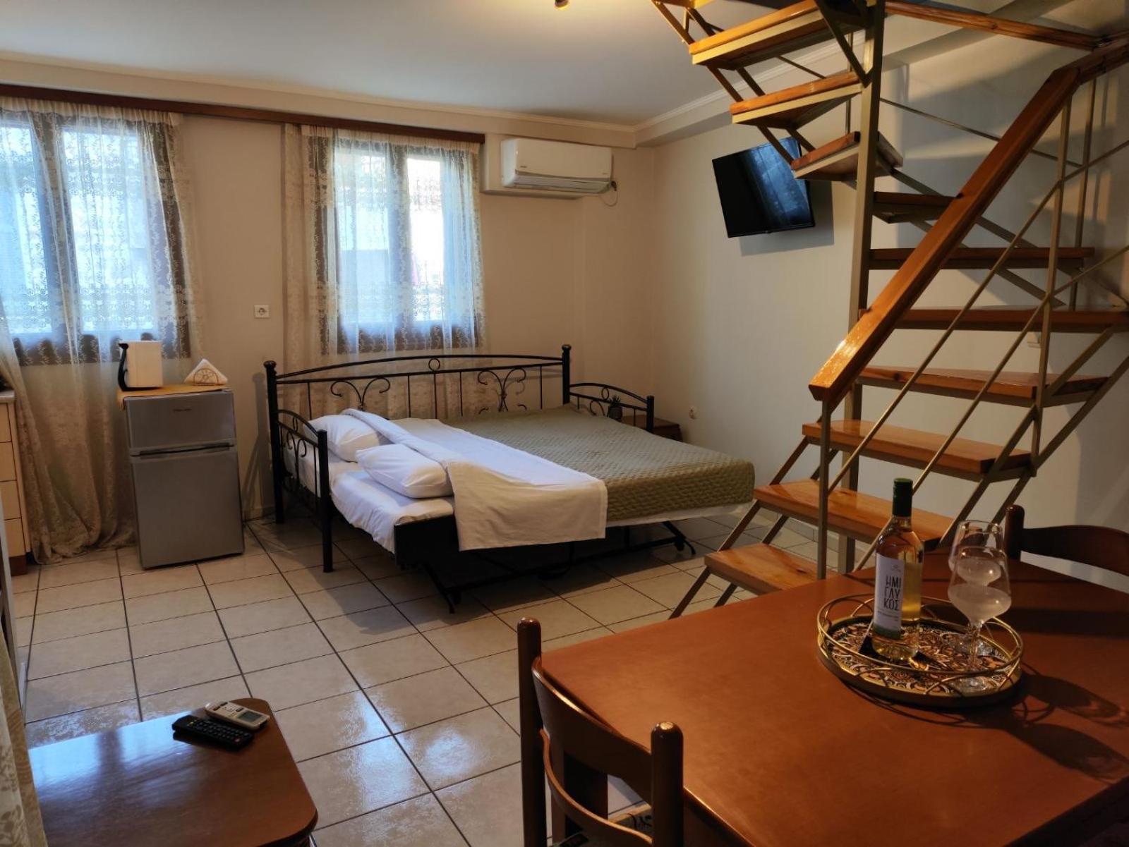 Οι Φωλίτσες Apartment Nafpaktos Exterior photo